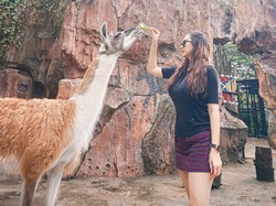 Indra Bruggman Sebut Aura Kasih Istri Idaman: Buy One Get One