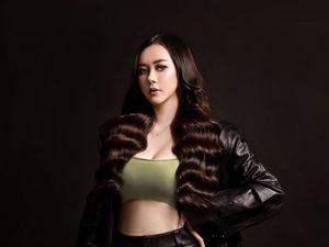 Aura Kasih Selalu Buka Hati, Ogah Sendiri Terus, Cari Suami untuk Ibadah Aura Kasih Selalu Buka Hati, Ogah Sendiri Terus, Cari Suami untuk Ibadah