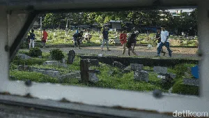 Potret Permukiman di Sisi Pembaringan