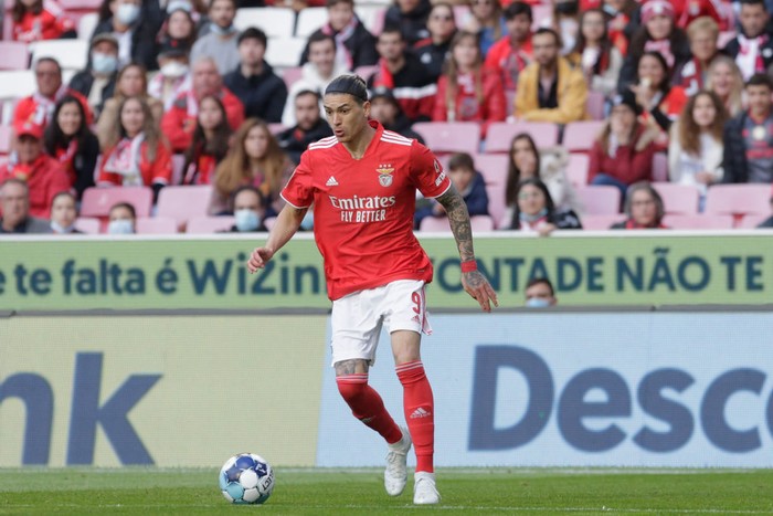 Darwin Núñez forward of SL Benfica in action during the Liga Portugal Bwin match between SL Benfica vs Famalicão FC at Estádio da Luz on 23 April, 2022 in Lisbon, Portugal. (Photo by Valter Gouveia/NurPhoto via Getty Images)