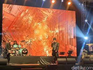 Perhatian! Ini Alur Masuk Penonton ke Konser Dewa 19 Besok Perhatian! Ini Alur Masuk Penonton ke Konser Dewa 19 Besok