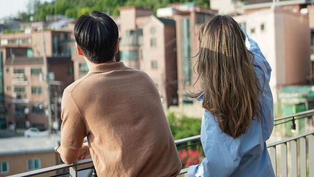Pamer Foto Bareng Siwon Super Junior, Unggahan Luna Maya Bikin Heboh
