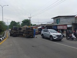Ada Truk Terguling, Lalu Lintas di Bubulak Bogor Macet