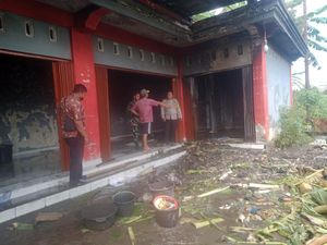 Bengkel di Lombok Tengah Ludes Terbakar-Seorang Balita Terluka