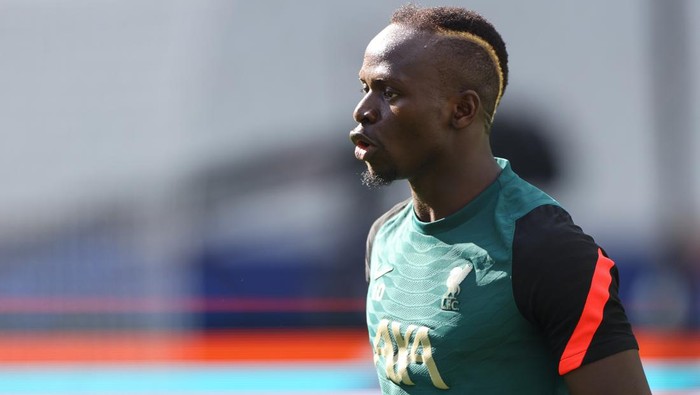 PARIS, FRANCE - MAY 27: Sadio Mane of Liverpool during a Liverpool FC Training Session at Stade de France on May 27, 2022 in Paris, France. Liverpool will face Real Madrid in the UEFA Champions League final on May 28, 2022. (Photo by Robbie Jay Barratt - AMA/Getty Images)