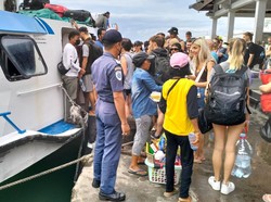 Kapal ke Gili Trawangan Dipadati Wisatawan