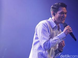Afgan Curhat Colongan saat Manggung di BNI Java Jazz Festival 2022 Afgan Curhat Colongan saat Manggung di BNI Java Jazz Festival 2022