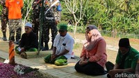 Ziarah Makam Buya Syafii, Yenny: Sahabat Gus Dur, Pemersatu Muhammadiyah-NU