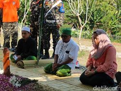 Ziarah Makam Buya Syafii, Yenny: Sahabat Gus Dur, Pemersatu Muhammadiyah-NU