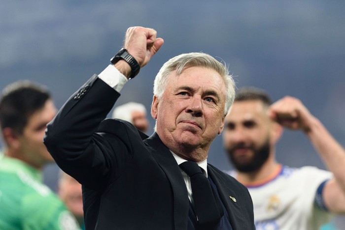 PARIS, FRANCE - MAY 28: Real Madrid Head Coach Carlo Ancelotti celebrating after winning UEFA Champions League Final during the final match between Liverpool FC and Real Madrid at Stade de France on May 28, 2022 in Paris, France. (Photo by Adam Sobral/Eurasia Sport Images/Getty Images)