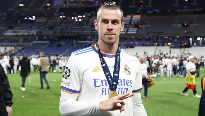 PARIS, FRANCE - MAY 28: Gareth Bale of Real Madrid reacts following their sides victory in the UEFA Champions League final match between Liverpool FC and Real Madrid at Stade de France on May 28, 2022 in Paris, France. (Photo by Catherine Ivill/Getty Images)