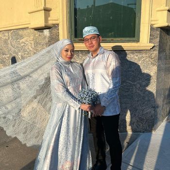 Momen Pernikahan Terry Putri dan Derly Darmawan