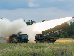 Akurasi Rudal Jarak Jauh HIMARS Amerika Bikin Rusia Kewalahan