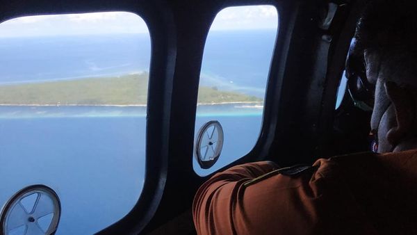 Potret Pencarian Korban Tenggelam KM Ladang Pertiwi