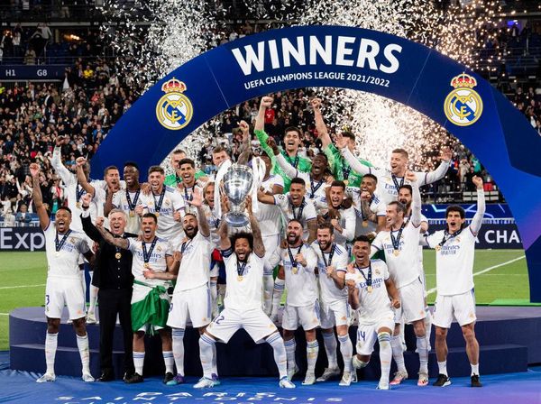 Sorak Sorai Benzema Cs Saat Real Madrid Juara Liga Champions
