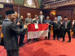 Wakil Ketua DPD: RI Perlu Transformasi Sistem Politik Secara Terukur Wakil Ketua DPD: RI Perlu Transformasi Sistem Politik Secara Terukur