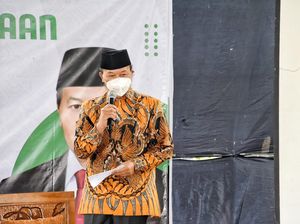 HNW Minta Kemenag Telusuri Laporan soal Pemotongan Bantuan Pesantren HNW Minta Kemenag Telusuri Laporan soal Pemotongan Bantuan Pesantren