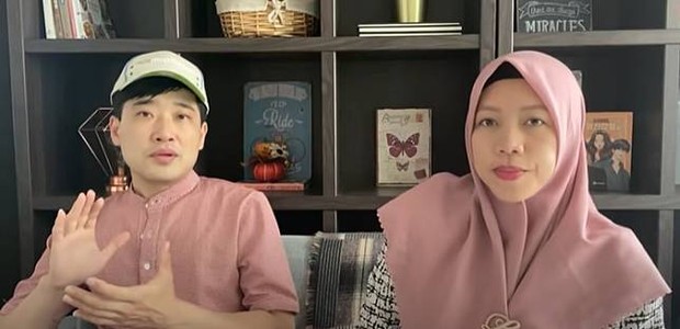 Alexander dan Windu/Foto : youtube.com/Light and Bright Channel Alexander dan Windu/Foto : youtube.com/Light and Bright Channel