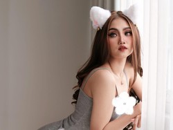 Biya Pink Pink Jadi Aspri ke-48, Begini Kesannya Kenal Hotman Paris