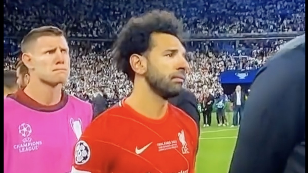 Liverpool Kalah, Viral Pula Kena Bully akibat Efek Filter Wajah Nangis. Foto: dok. Twitter