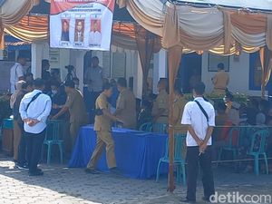 Sempat Ditolak Warga, Kades PAW di Sampang Akhirnya Terpilih Sempat Ditolak Warga, Kades PAW di Sampang Akhirnya Terpilih