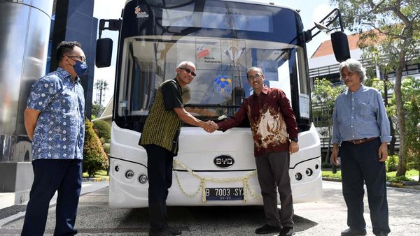 Lab Elektrifikasi Transportasi untuk Kendaraan Listrik Diresmikan