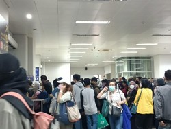 Penumpang KRL Keluhkan Transit di Manggarai: Berdesakan-Capek