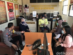 Duit Ratusan Juta Tak Cair, Emak-emak di Rembang Laporkan Arisan Magenta