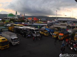 Pelabuhan Ketapang Banyuwangi Sempat Ditutup 5 Jam, Kendaraan Menumpuk