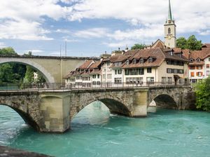 Perbedaan Waktu Indonesia dan Swiss, Simak Penjelasannya di Sini Perbedaan Waktu Indonesia dan Swiss, Simak Penjelasannya di Sini