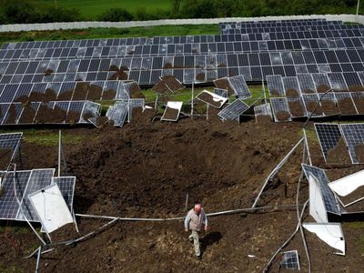 PLTS di Kharkiv Ukraina Dihujani Rudal, Begini Kerusakannya