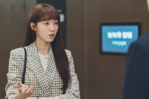 Potret tampilan bergaya Oh Han Byul dalam drama Shooting Stars