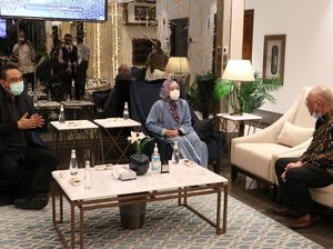 Puan Umrah Bareng Orang Dekat JK