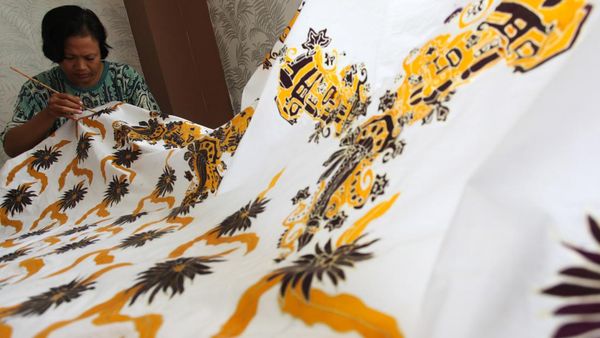 Melihat Semangat Perajin Lestarikan Batik Indonesia