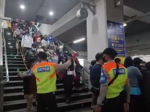 Suasana Stasiun Manggarai Pagi Ini Usai Pemberlakuan Rute Baru KRL