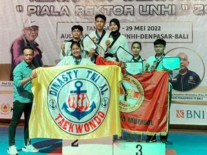 Tim Taekwondo Dinasty TNI AL Denpasar Juara Umum Piala Rektor UNHI Tim Taekwondo Dinasty TNI AL Denpasar Juara Umum Piala Rektor UNHI