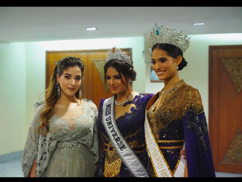 Tasya Farasya Foto Bareng Miss Universe, Dipuji Cocok Jadi Ratu Kecantikan