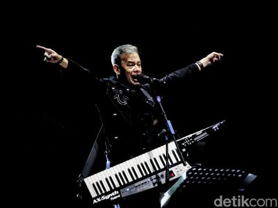 Terpukau Penampilan Fariz RM di Java Jazz 2022 Hari Ketiga