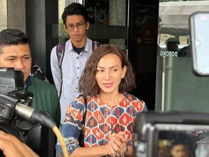 Asa Damai Wanda Hamidah dengan Eks Suami Usai Diperiksa Polisi Asa Damai Wanda Hamidah dengan Eks Suami Usai Diperiksa Polisi