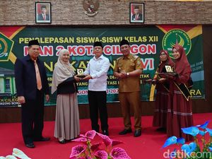 Wantimpres Mardiono Siap Jadi Mentor Anak Pengayuh Becak Cum Laude S2 ITB