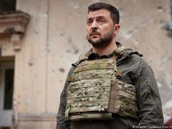 Zelensky Desak Uni Eropa Kirim Senjata Berat-Setop Bisnis dengan Rusia