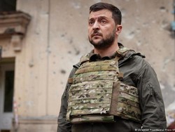 Zelensky Desak Uni Eropa Kirim Senjata Berat-Setop Bisnis dengan Rusia