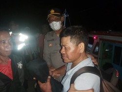 Kepulangan 3 ABK-Nakhoda Kapal Zidane Express Disambut Tangis Keluarga