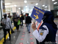 Penumpang Jatuh dari Peron KRL Dipastikan Selamat