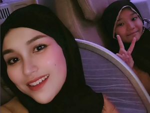 Anak Ayu Ting Ting Banjir Pujian Gara-gara Lancar Berbahasa Inggris