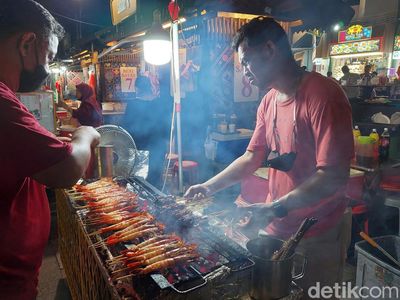 Liburan di Singapura? Coba Wiskul Sate Ini, Katanya Paling Enak!