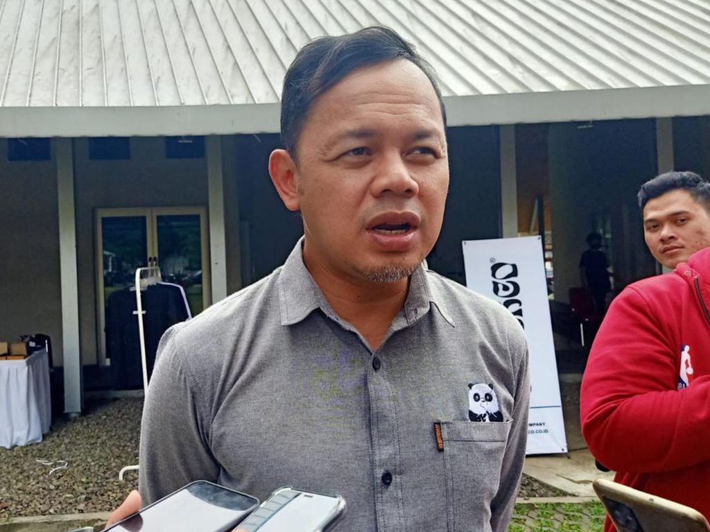 Bima Arya Wajibkan ASN Kota Bogor Pakai Produk Lokal-Busana Adat