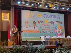 Bobby Nasution Tiba-tiba Tes Camatnya Soal Stunting