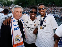 Don Carlo, Bapak-bapak Genius Penuh Gaya!