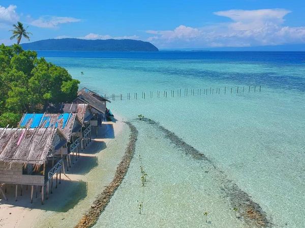 Potret Arborek, Desa Wisata Cantik dan Bersih di Papua Barat